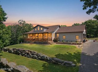 147 Minkon Dr, Cresco, PA 18326