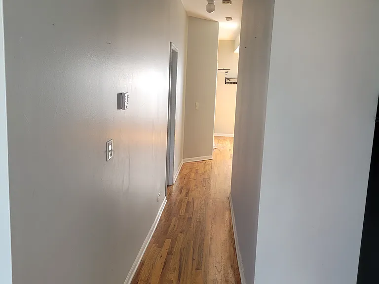 1339 N Damen Ave #2S — Photo 9