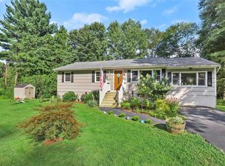 54 E Lovell St, Mahopac, NY 10541