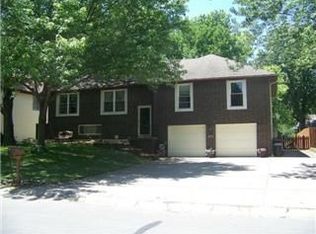 1309 SW 21st St, Blue Springs, MO 64015