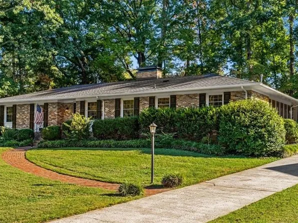 640 Hemlock Dr, Asheboro, NC 27205