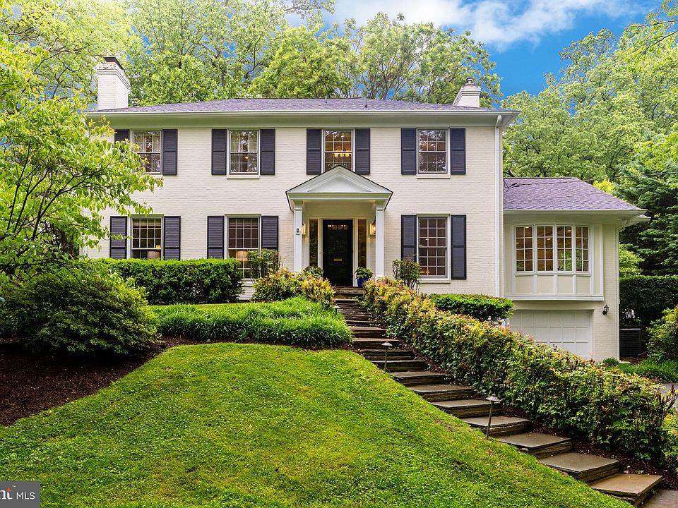 1st image of 9908 Hillridge Dr