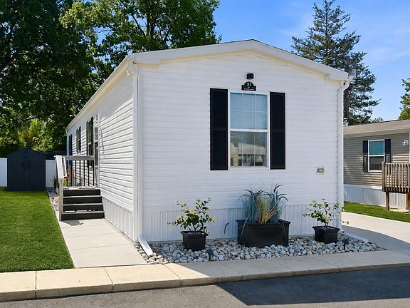 Exterior Image-2-NOR 27 Cedar Grove