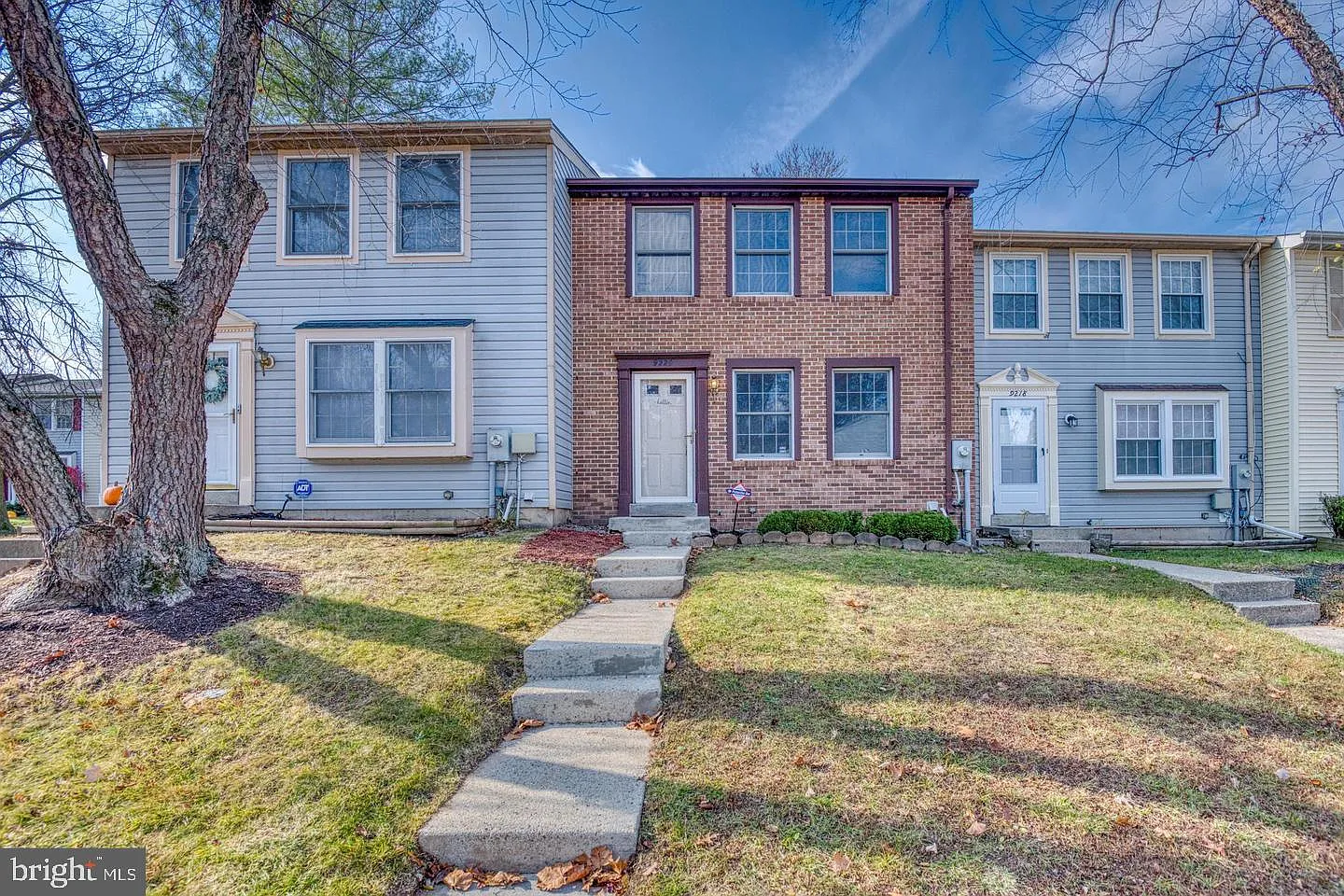 3 bed, 1.5 bath, 1210 sqft, $2,600 — Photo 1