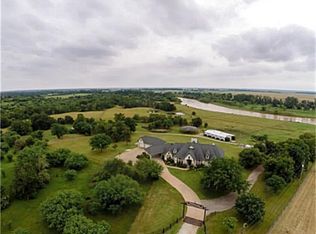 10321 Kemp Rd, College Station, TX 77845