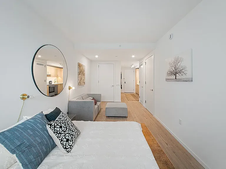 12 Halsey St #619 — Photo 2