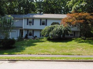 313 Lynne Ln, Burrillville, RI 02839