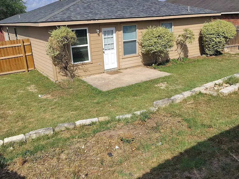 382 Lake Washington Dr — Photo 25