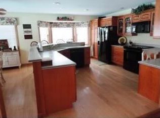 701 Ridgefield Rd, Elizabethton, TN 37643