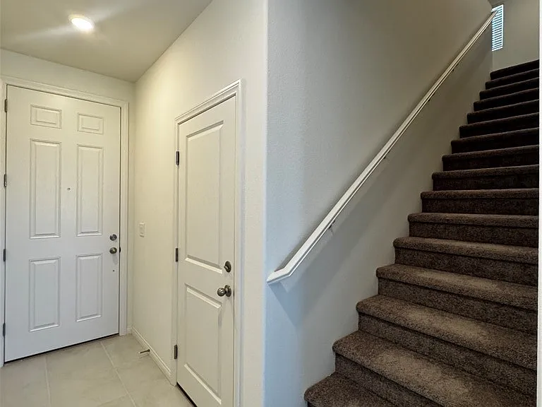 9250 Innot Ave — Photo 15