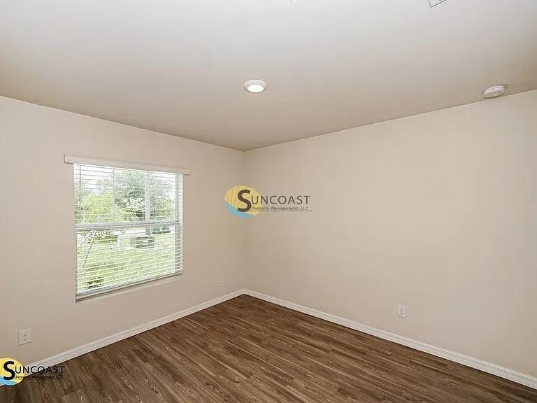 11161 Pendleton Ave — Photo 11