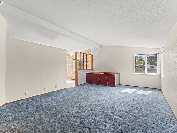 4th image of 1537 N Siano Loop