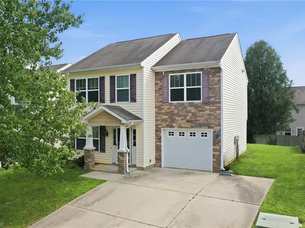 1205 Copperstone Way, Mebane, NC 27302