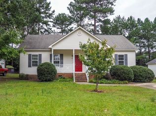 301 Trestlewood Ln, Clayton, NC 27520