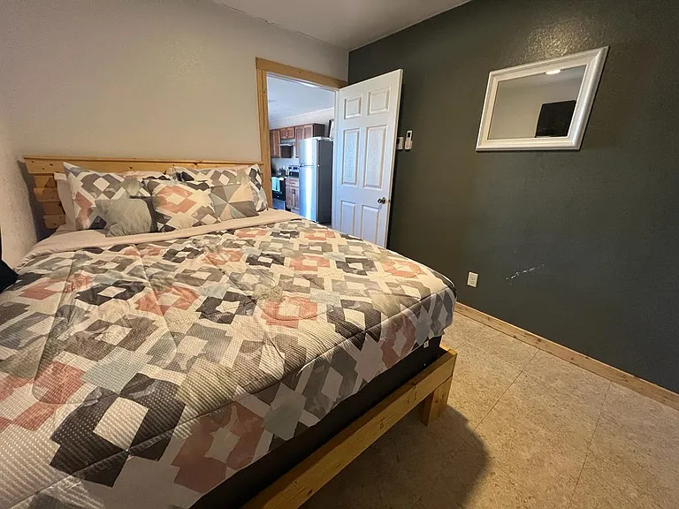 1500 S Main St #1 — Photo 3