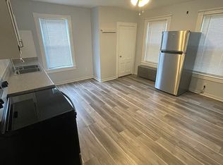 4 Hale St APT 1, Worcester, MA 01604