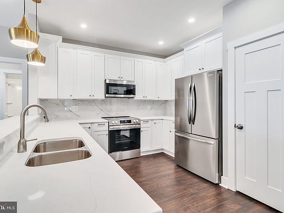 3rd image of 57 Watermans Way