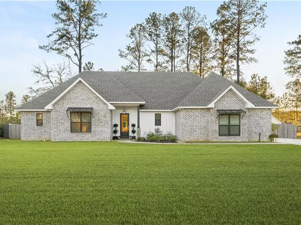 711 Odessa Ln, Covington, LA 70435