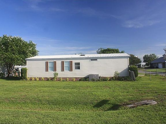 4th image of 580 Lakeside Blvd
