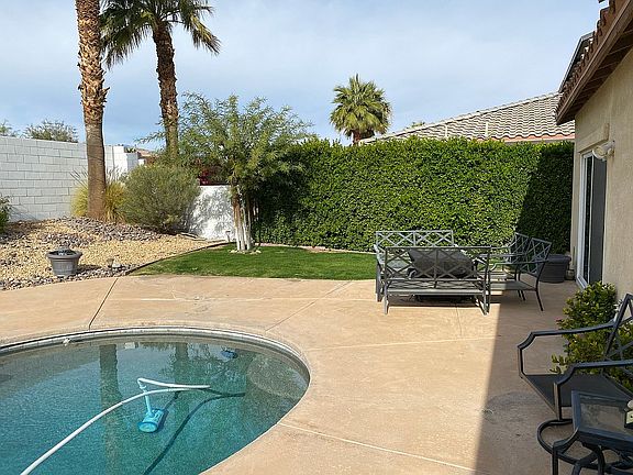4th image of 3869 Vista Verde