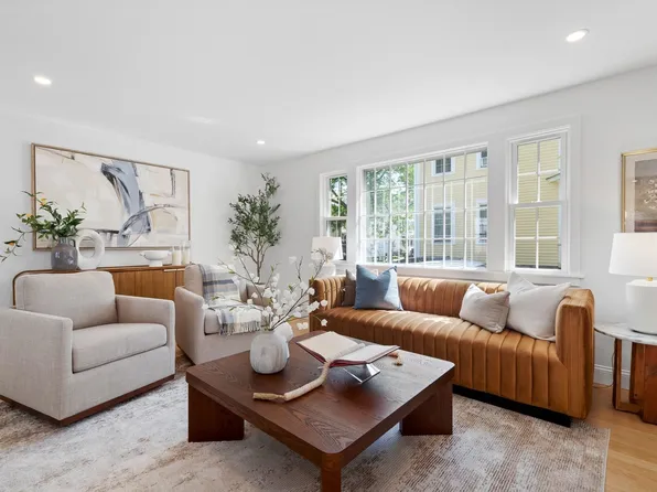 22 Park St #A, Wakefield, MA 01880