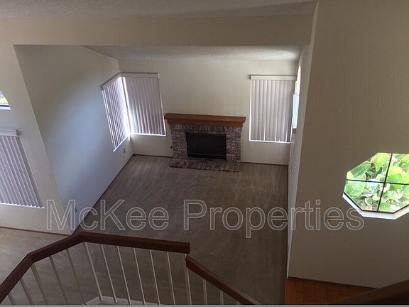 4th image of 12951 Pipilo Ct