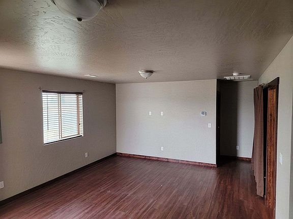 4th image of 942 S Tuscany St Unit D