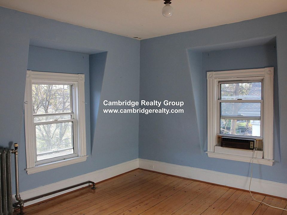 2nd image of 14 Sumner Rd