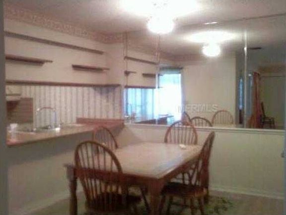 3rd image of 2902 Pecan Ave