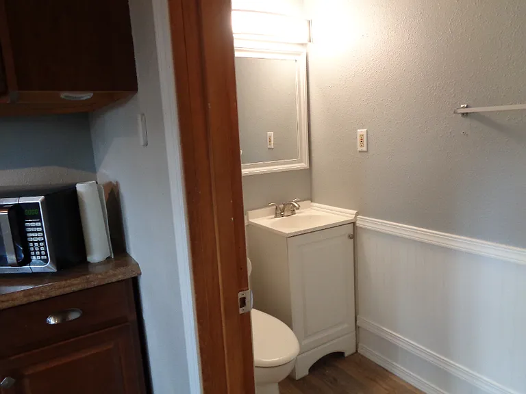 6719 47th Ave NE #B — Photo 8