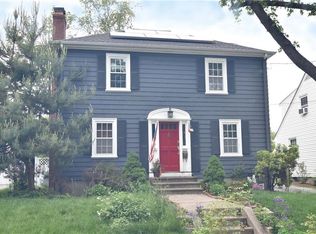 15 Mission Pl, Providence, RI 02908