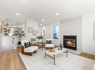 9526 Interlake Ave N, Seattle, WA 98103