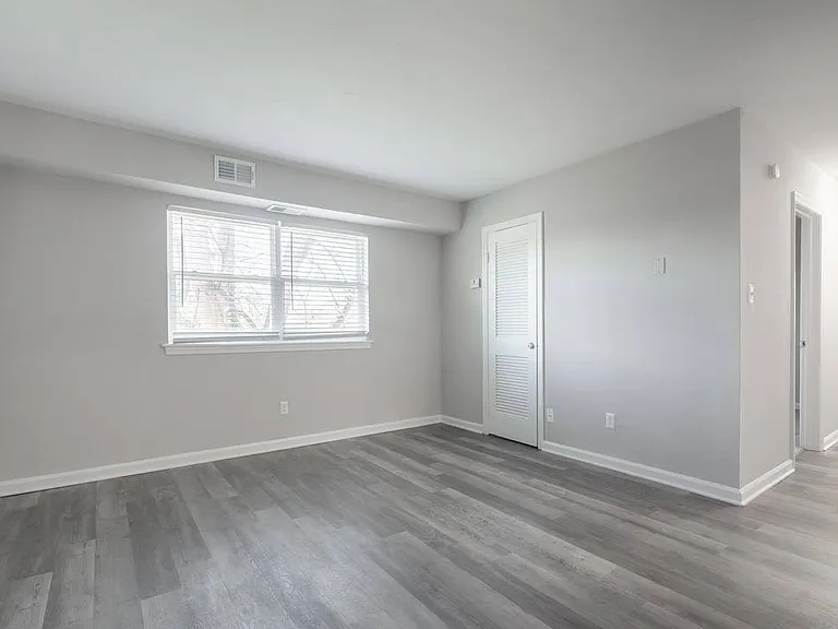 Crossroads Townhomes — Photo 3