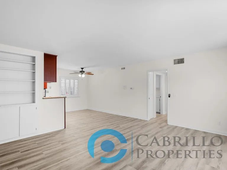 4239 Cleveland Ave #6 — Photo 9