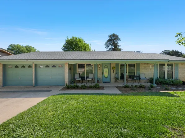 531 Mountain Lake Dr, Woodway, TX 76712