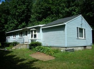 111 Exeter Rd, South Hampton, NH 03827