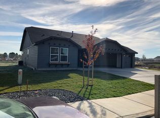 8306 Cassiar Dr, Pasco, WA 99301