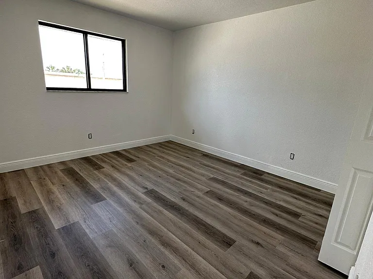 2811 SE 15th Pl #203 — Photo 8