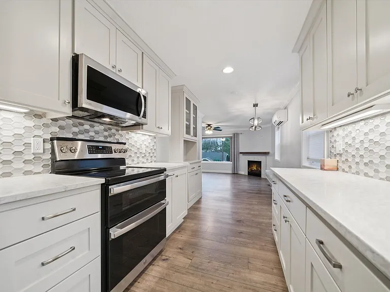 1831 SW Evans St — Photo 17