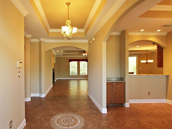 3rd image of 1471 Champions Green Dr
