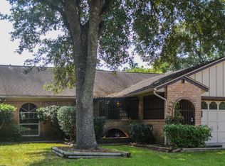 16127 Deer Lick Dr, Houston, TX 77090