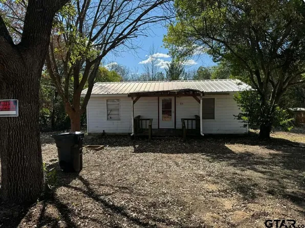 733 Mallory St, Lindale, TX 75771