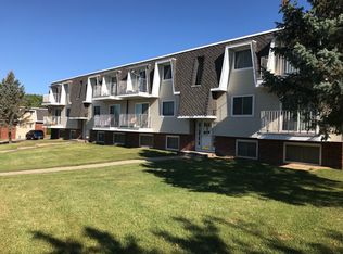 3497 Hillcrest Rd APT 4, Dubuque, IA 52002