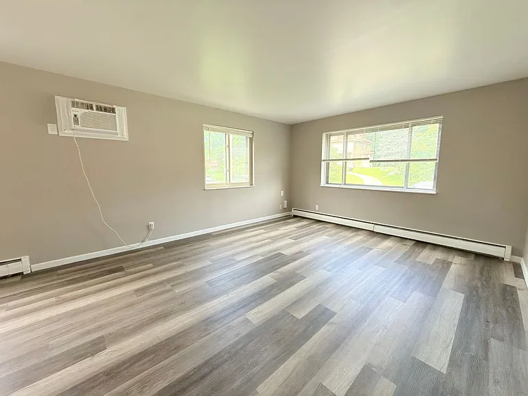 1134 Omena Pl — Photo 2