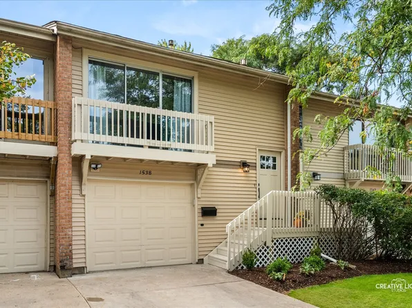 1538 Elder Dr, Aurora, IL 60506