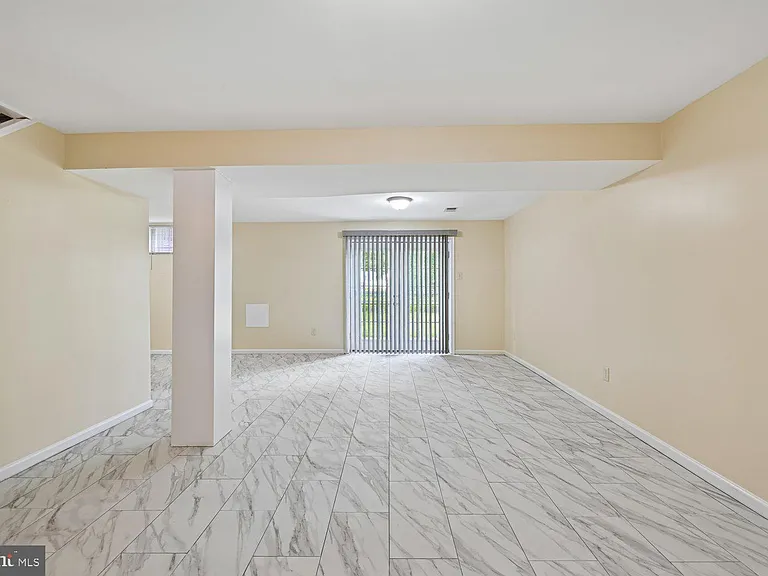 8805 Bolero Ct — Photo 44
