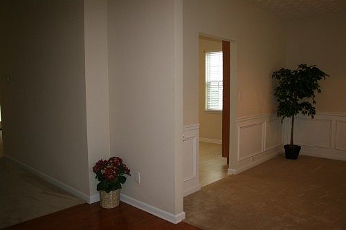 5th image of 1221 Winwood Dr