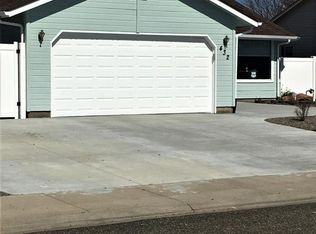 432 W Willowbrook Dr, Meridian, ID 83646