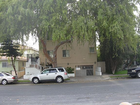 2nd image of 1717 Armacost Ave