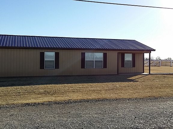 2nd image of 5822 S Chuckwagon Ln